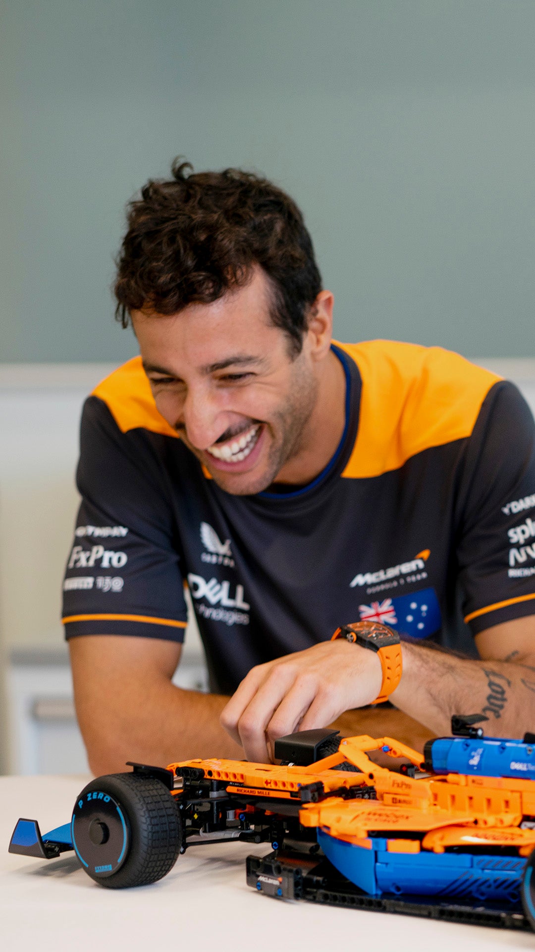 LEGO Technic Võidusõiduauto Formel 1 McLaren 42141L