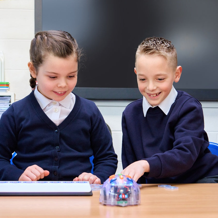 TTS Tactile programmi käsulugeja Pro ja Blue-Bot komplekt AV48754B