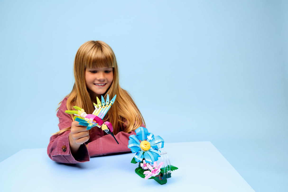 LEGO Creator Metsloomad: Värviline koolibri 31384L