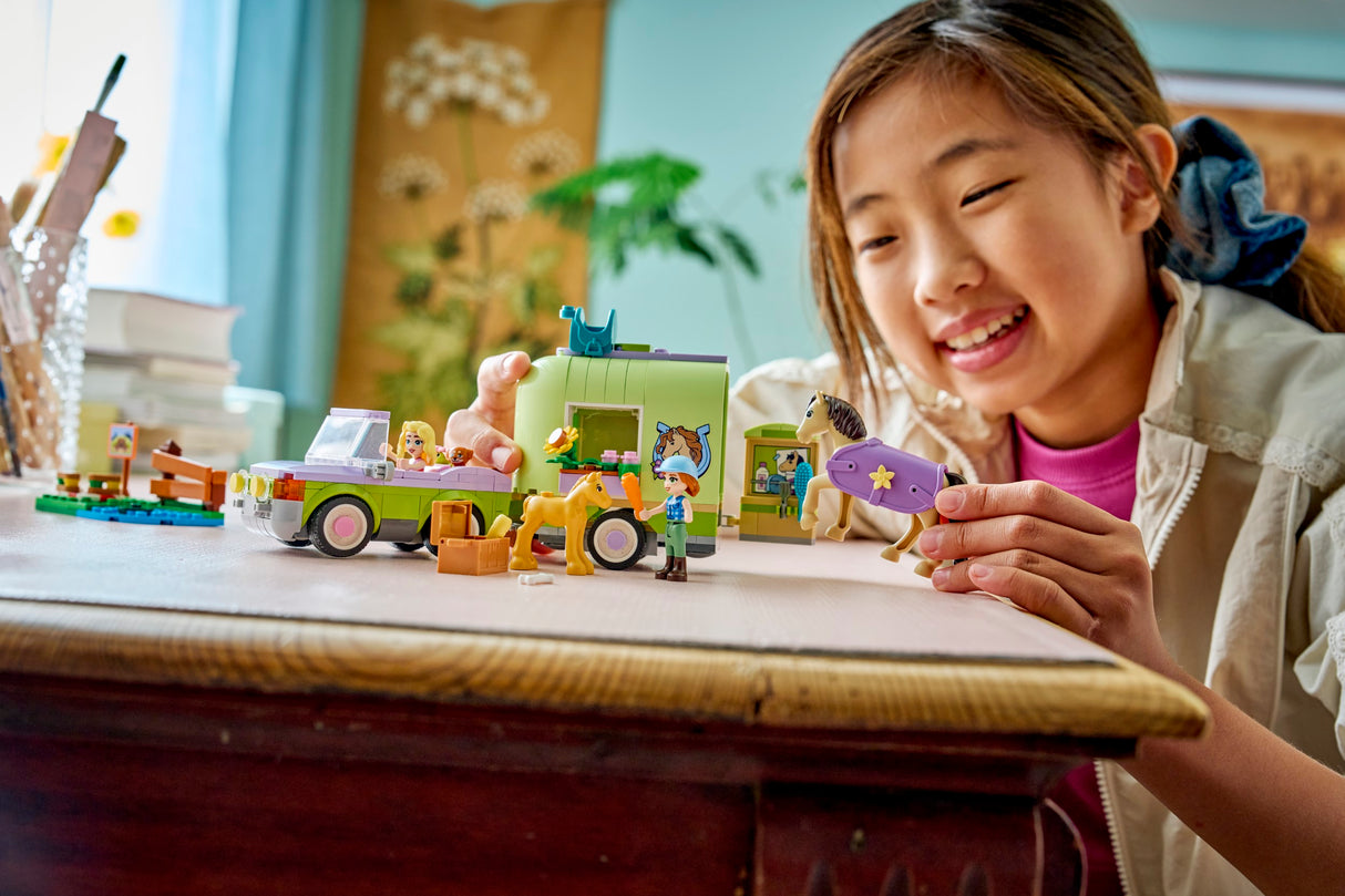 LEGO Friends Hobuse ja varsa haagis 42695L